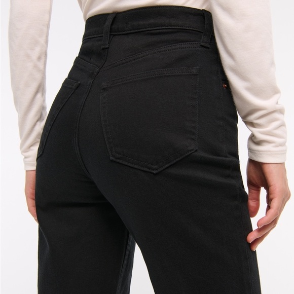 Abercrombie & Fitch The 90s Slim Straight
Ultra High Rise Jeans - Picture 2 of 15